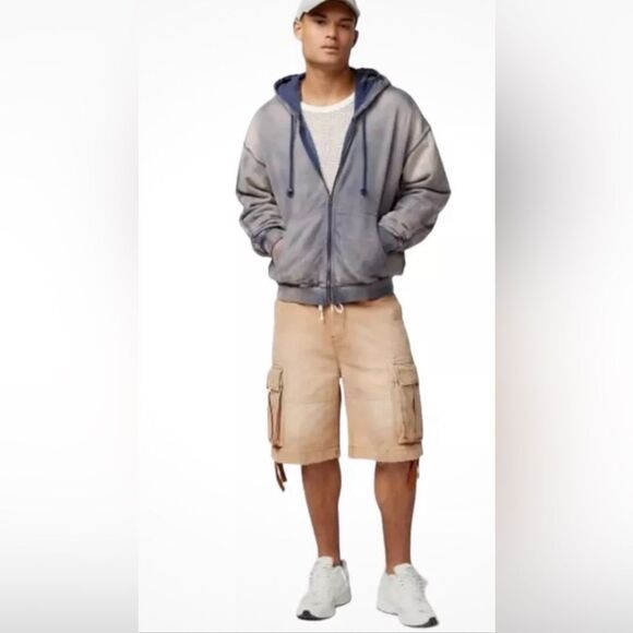 New Urban Outfitters BDG Washed Out Cargo Short Size 32 - Picture 1 of 10